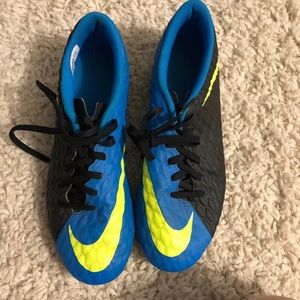 Nike Soccer Cleats Size 7